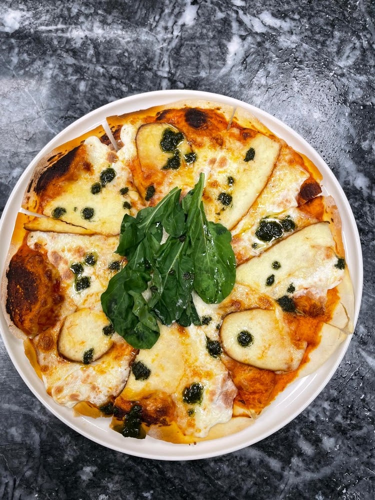 Üç Peynirli Pizza