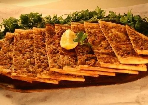 Kıymalı Pide